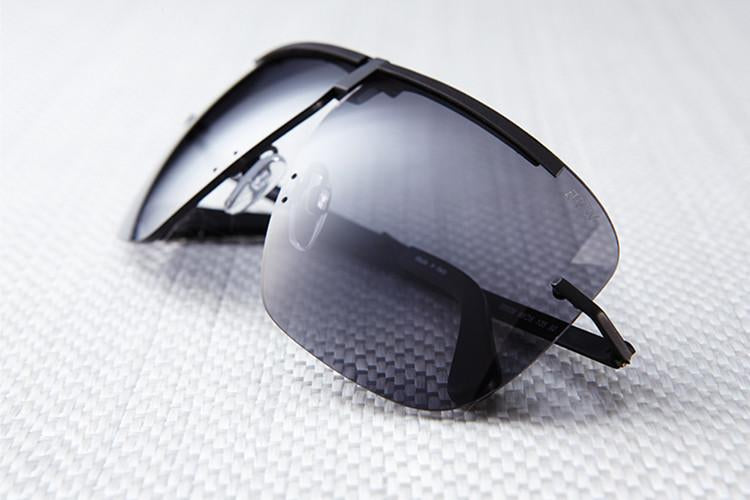 BMW Signature Driving Shield Squared Black